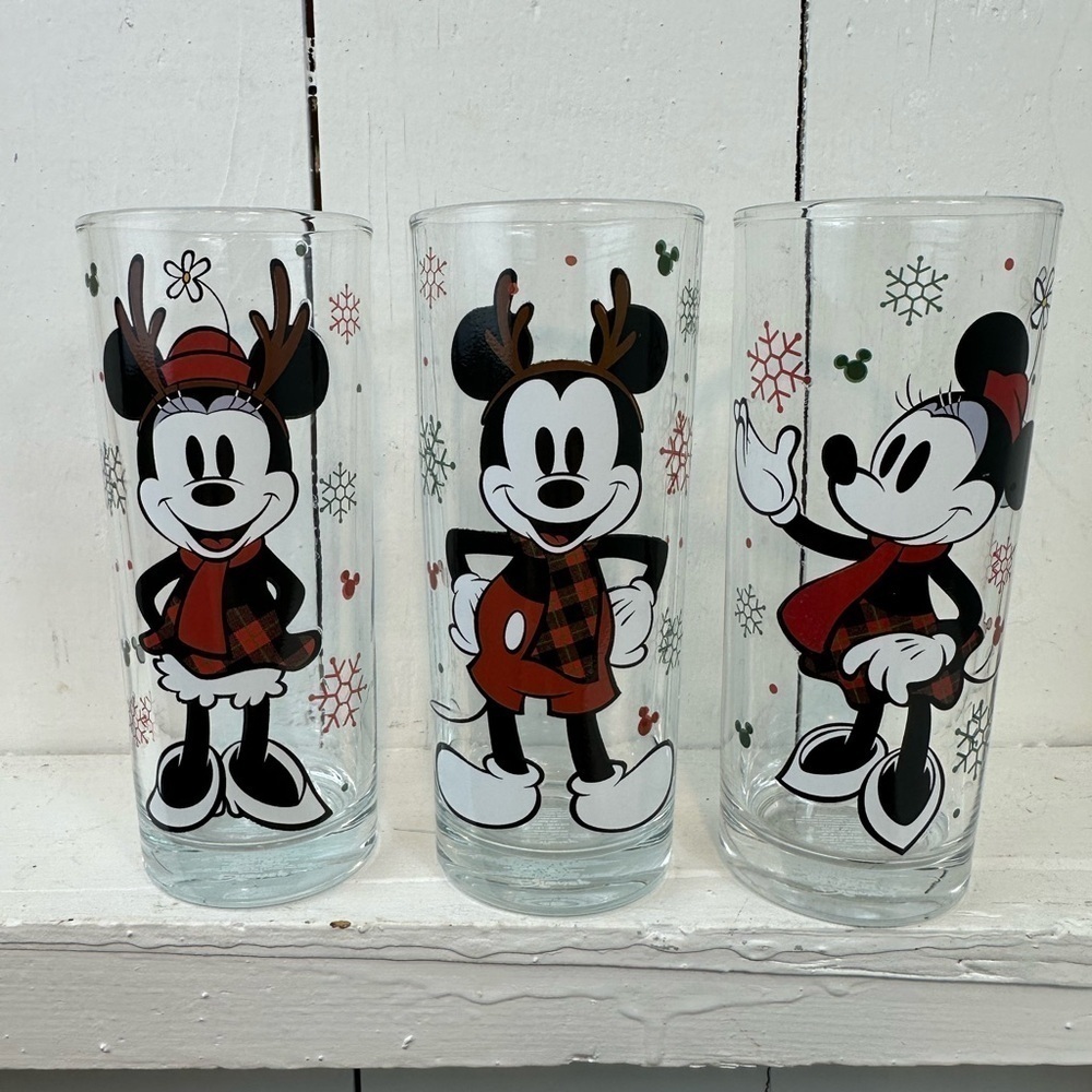 Disney Mickey & Minnie Glasses 3 Pack Christmas Holiday Winter Festive Gifts